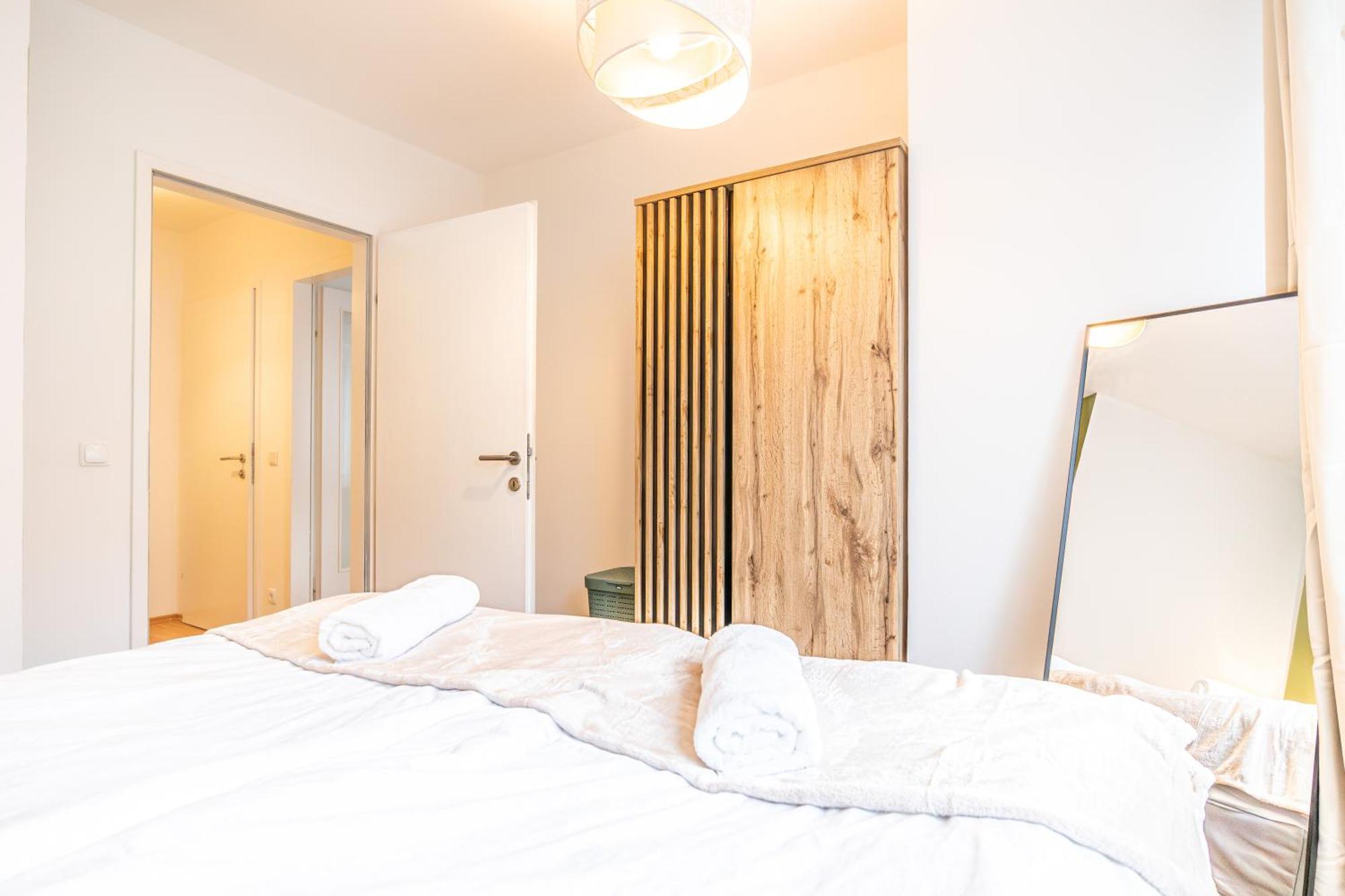 Charming 1Br, Steps From Reumannplatz U1 Apartment Vienna Luaran gambar